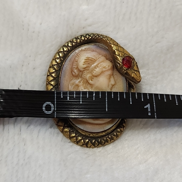 Vintage Shell Cameo Serpent Brooch Red Rhinestone Eye 1940s - Picture 3 of 14